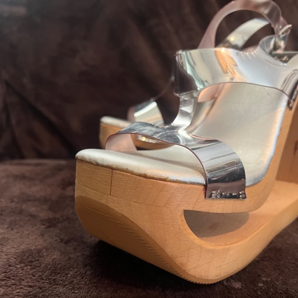 Unique vintage platform sandals from St. Marks Place 8 - Picture 7 of 8